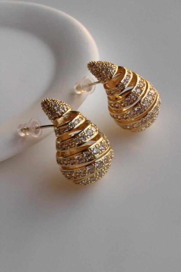 Exclusive Seri Zirkon Taşlı Gold Renk Model Kararma Yapmayan Kadın Şık Küpe - Image 1