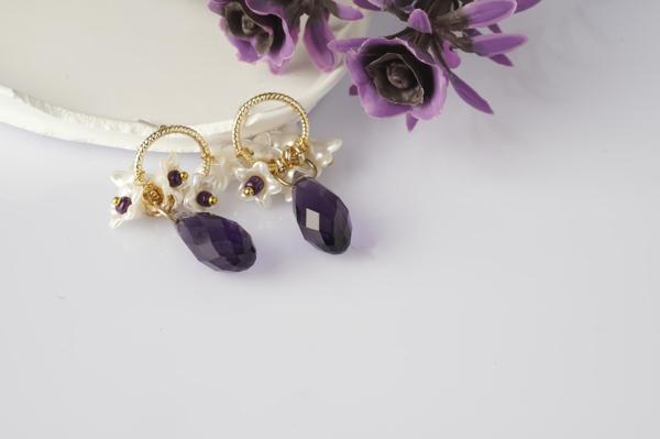 Passion Petal Çok Renkli İncili Çiçekli Kadın Küpe - Image 1