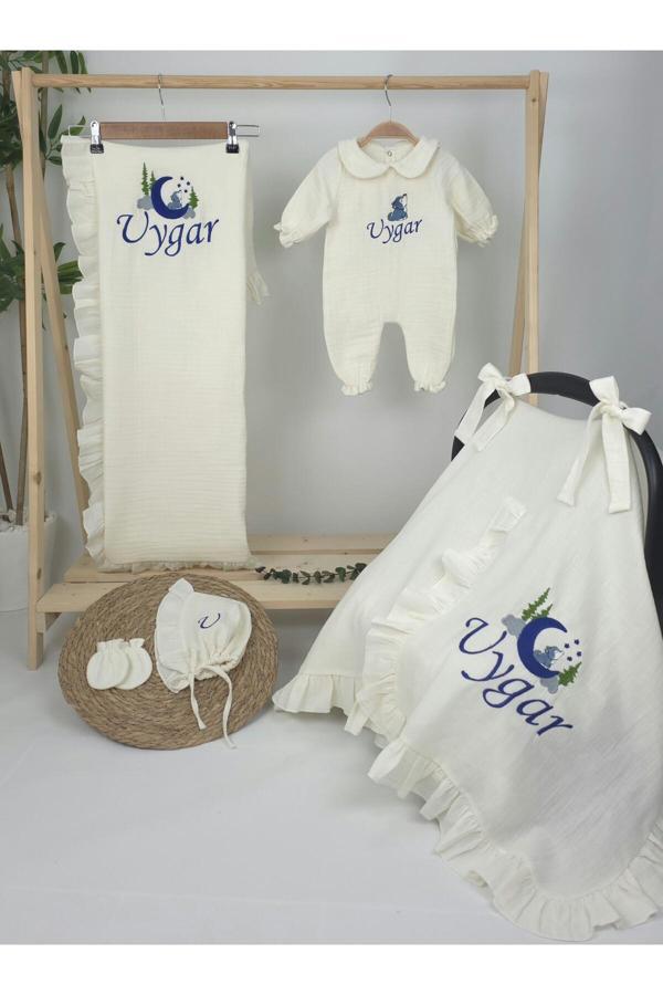 Gros Shop Müslin Yeni Doğan 4Katlı Organik %100Pamuk Kişiye Özgü Nakışlı Hastane Çıkış Seti (Kurt Model-2) - Image 1