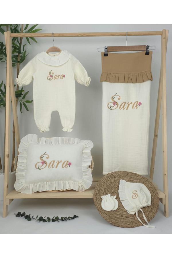 Gros Shop Müslin Yeni Doğan 4Katlı Organik %100Pamuk Kişiye Özgü Nakışlı Hastane Çıkış Seti (Papatya Model-13) - Image 1