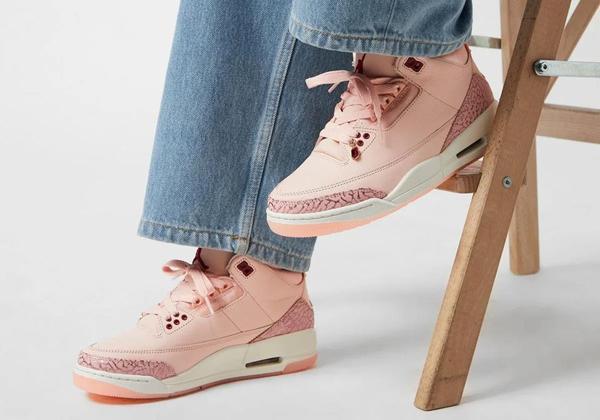 NİKE AİR JORDAN RETRO 3 VALENTİNE-SPRTX - Image 1