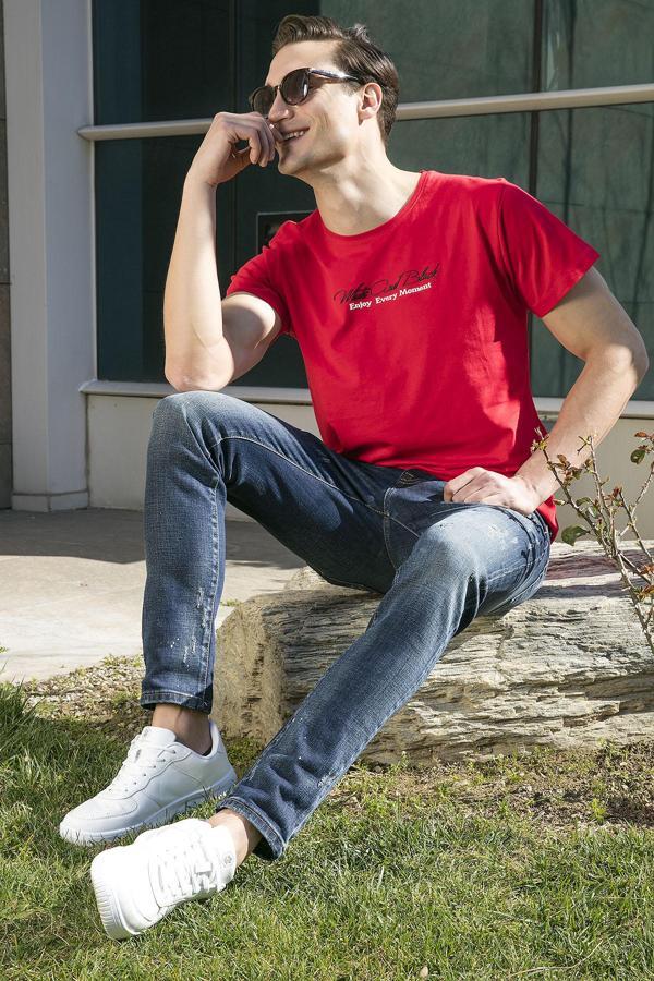 Buratti Pamuklu Slim Fit Bisiklet Yaka Yazılı Erkek T Shirt 541ENJOY KIRMIZI - Image 1