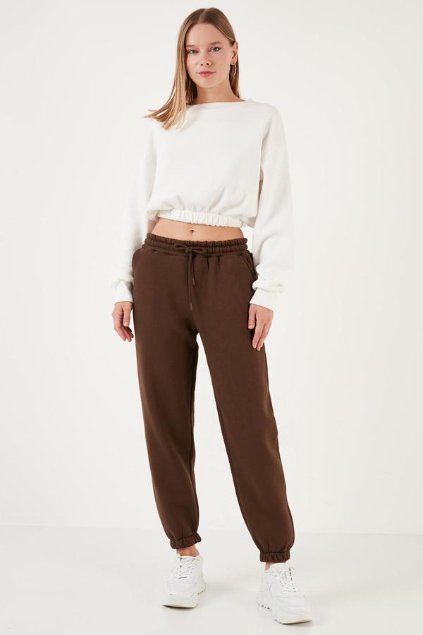 Lela Pamuklu Regular Fit Şardonlu Jogger Bayan Eşofman Altı 5864276K KAHVE - Image 1