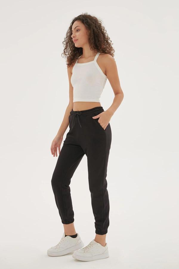 Fashion Friends Pamuklu Jogging Fit Lastikli Paça Örme Bayan Eşofman Altı 24K0834K1 SİYAH - Image 1