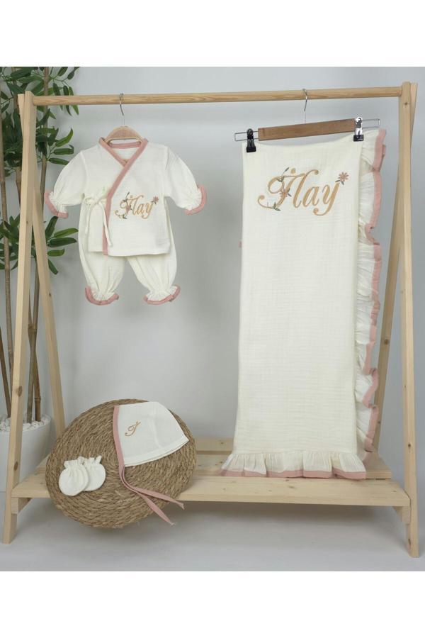 Gros Shop Müslin Yeni Doğan 4Katlı Organik %100Pamuk Kişiye Özgü Nakışlı Hastane Çıkış Seti (Papatya Model-9) - Image 1