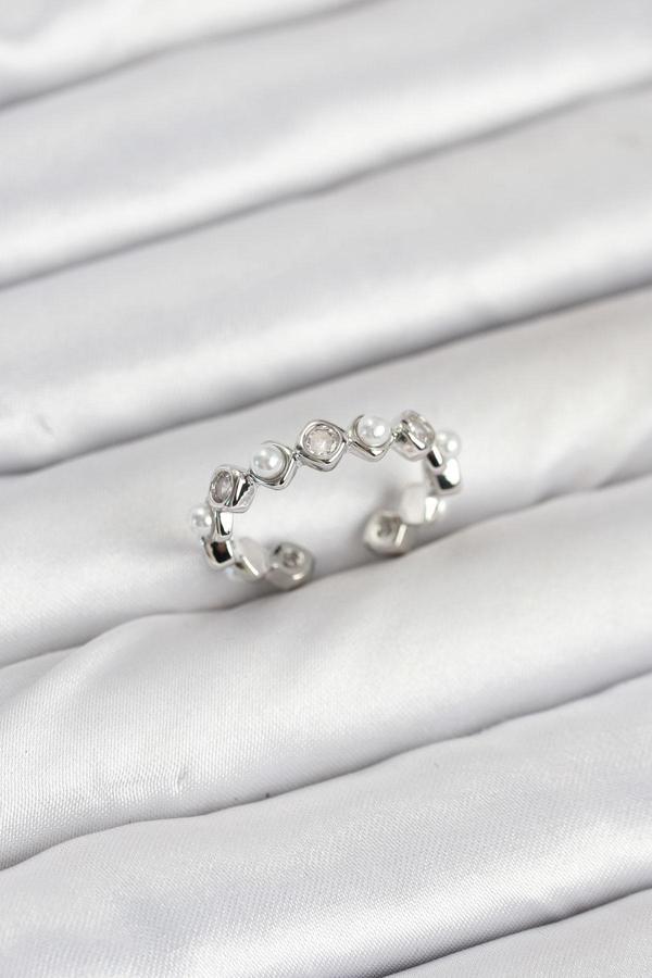 Pirinç Gümüş Renk Zirkon Taşlı İncili Kadın Yüzük - EBJ250927W37964 - Image 1