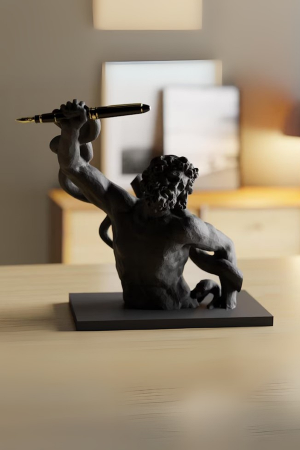 Dekoratif Heykel Kalemlik Antik Yunan Laocoön Figürlü Masaüstü Kalem Tutucu Sanatsal Ofis Aksesuarı - Image 1