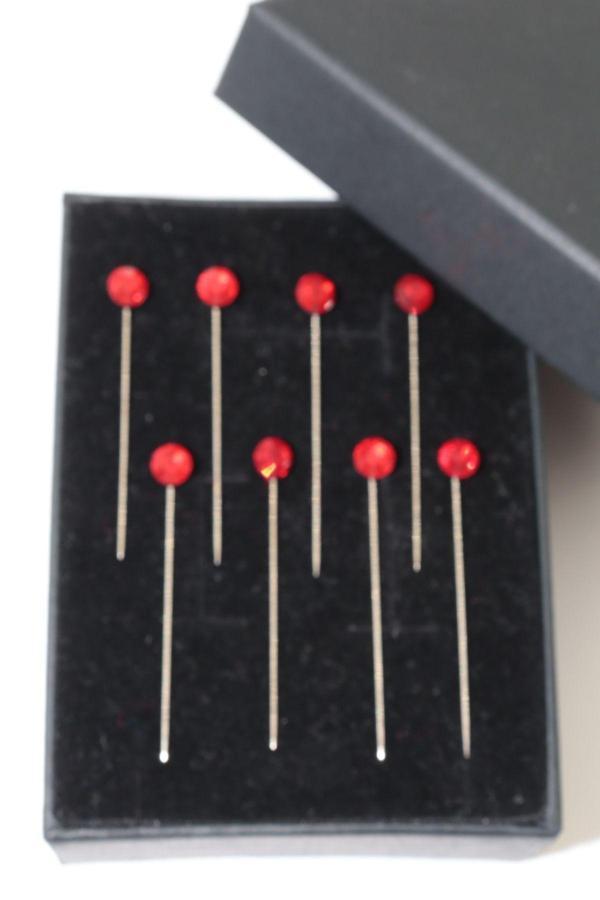 8li Pırlanta Taşlı Kırmızı Eşarp Iğnesi. Eşarp Iğnesi. Şal Iğnesi. Türban Iğnesi. Başörtü Iğnesi - Image 1