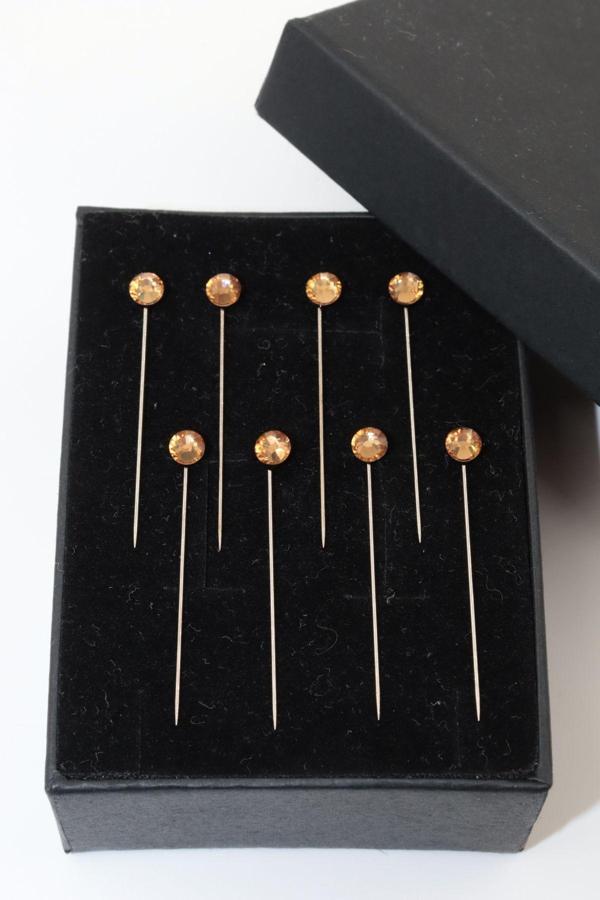 8li Pırlanta Taşlı Turuncu Eşarp Iğnesi. Eşarp Iğnesi. Şal Iğnesi. Türban Iğnesi. Başörtü Iğnesi - Image 1