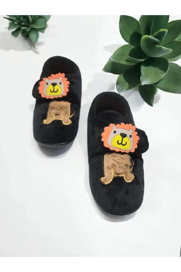 Gezer Erkek Çocuk Aslan Figürlü Kışlık Yumuşacık Ev Pandufu Cırtlı Siyah - Image 1