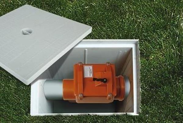 PVC Pissu Atıksu Çekvalfi 150 mm Kilitli - Image 1