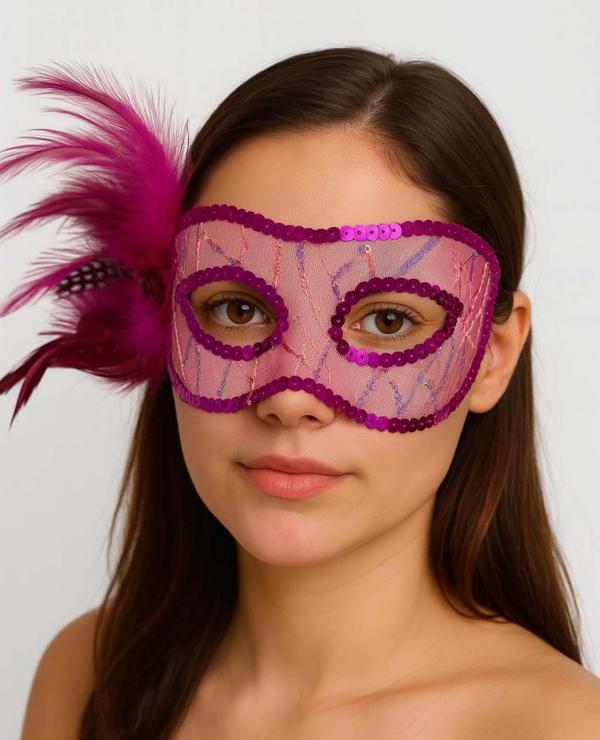Fuşya Renk Yandan Tüylü Pul Payet İşlemeli Parti Maskesi 23x12 cm - Image 1