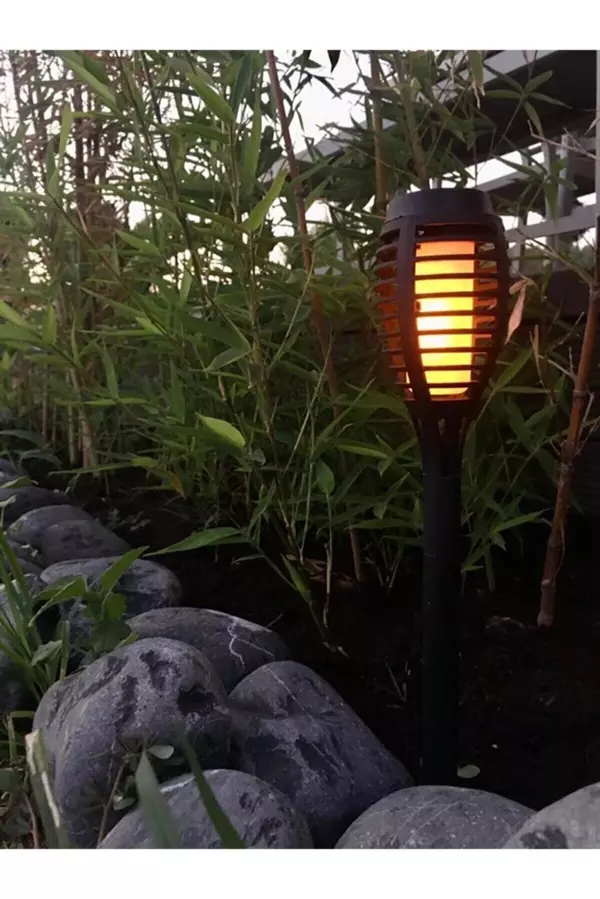 Solar Alev Efektli Bahçe Lambası - Image 1