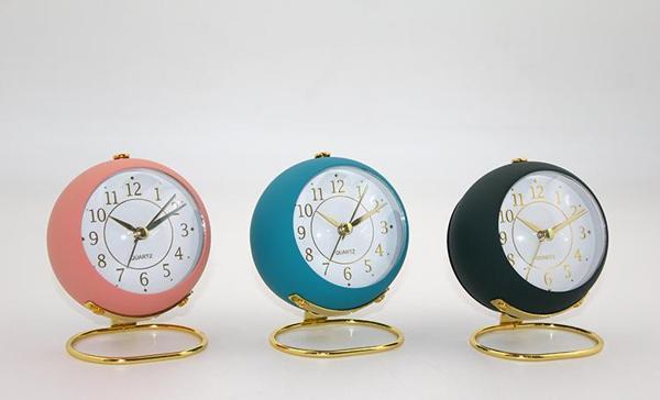 Masa Üstü Metal Çalar Saat  - Image 1