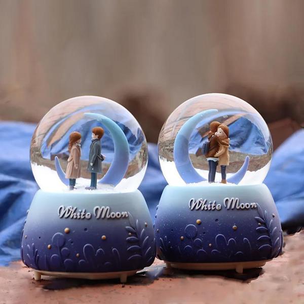 Sevimli Çift Pilli Işıklı Kar Küresi - Image 1