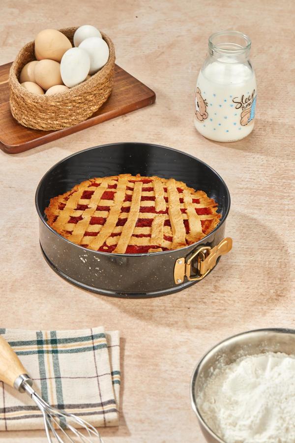 Cooker Kelepçeli Çelik Kek Kalıbı 24 Cm - Image 1