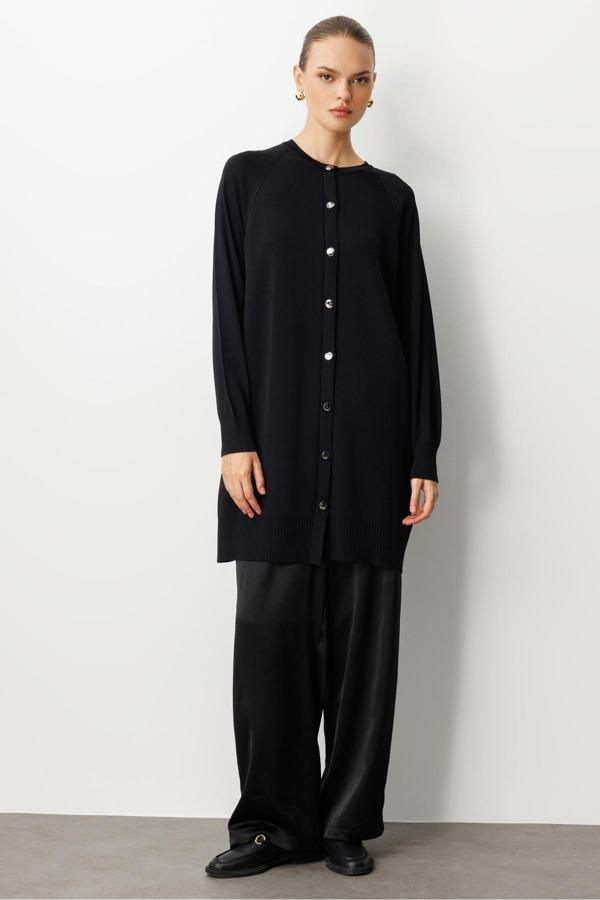 Mizalle Premium Rayon Uzun Düğmeli Siyah Hırka - Image 1