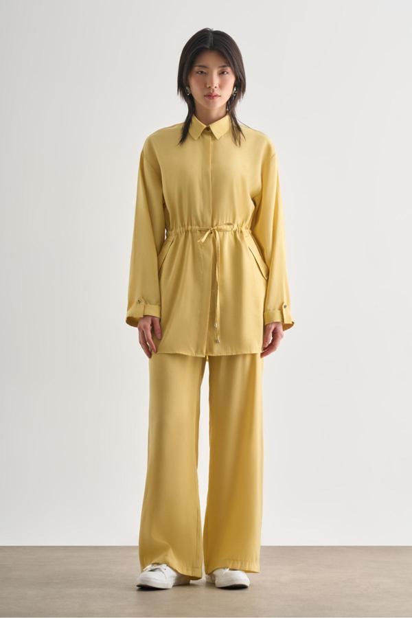 Mizalle Çift Cepli Beli İp Büzgülü Modal Sarı Tunik - Image 1