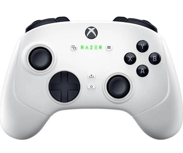 Razer Wolverine V3 Pro Beyaz - (RZ06‑05200200‑R3U1) - Image 1