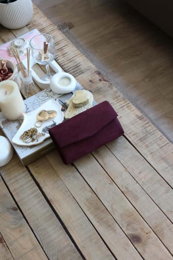 süet bordo mini kutu omuz çantası - Image 1