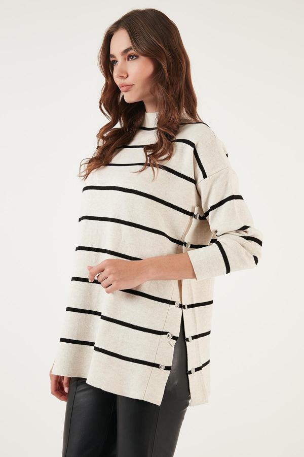 Lela Çizgili Dik Yaka Oversize Triko Bayan Kazak 4615197 KREM-SİYAH - Image 1