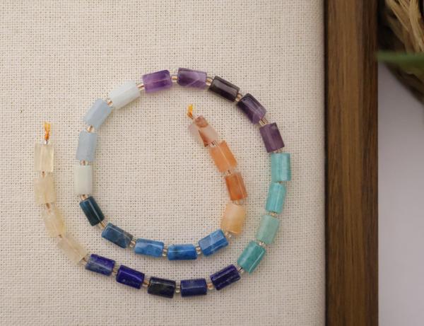 SİLİNDİR KÖŞELİ KESİM 7 ÇAKRA MİX 8X11 MM DOĞAL TAŞ DİZİ- YÜKSEK KALİTELİ DOĞAL TAŞ - Image 1