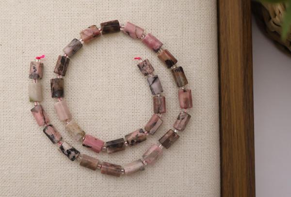 SİLİNDİR KÖŞELİ KESİM RODONİT 8X11 MM DOĞAL TAŞ DİZİ- YÜKSEK KALİTELİ DOĞAL TAŞ - Image 1