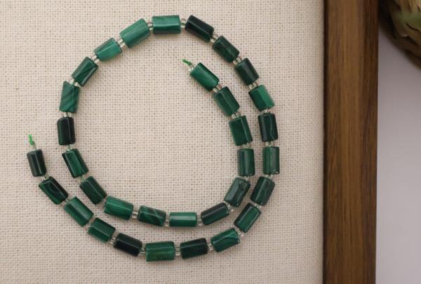 SİLİNDİR KÖŞELİ KESİM YEŞİL LEPİDOLİT 8X11 MM DOĞAL TAŞ DİZİ- YÜKSEK KALİTELİ DOĞAL TAŞ - Image 1