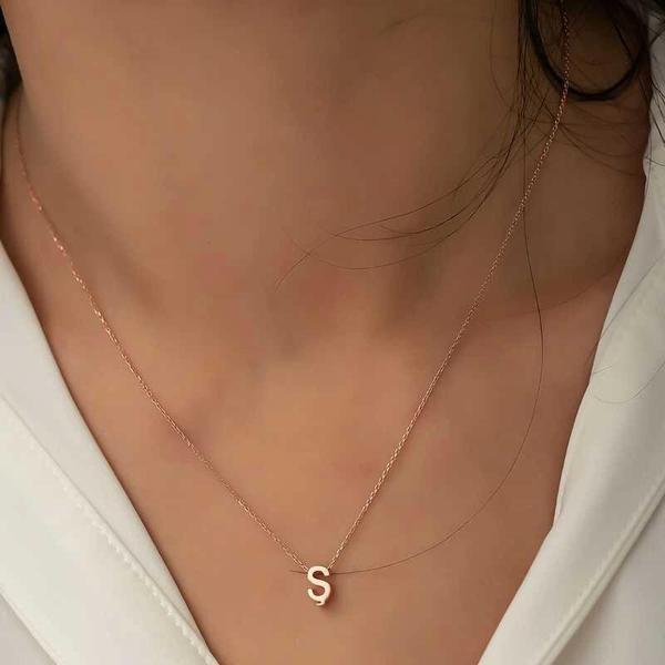 Supertrend Gümüş Rose 3 Boyutlu Ş Harf Bayan Kolye - Image 1