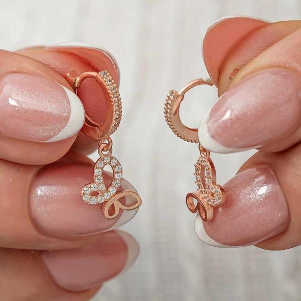 Supertrend Gümüş Sallantılı Rose Kelebek Kadın Küpe - Image 1