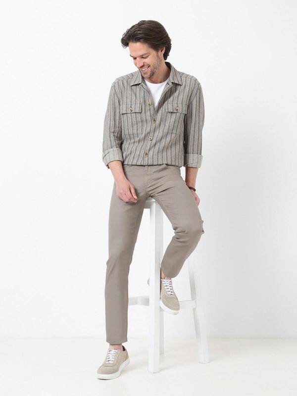 Haki Düz Dokuma Regular Fit Casual Pamuk Karışımlı Pantolon - Image 1