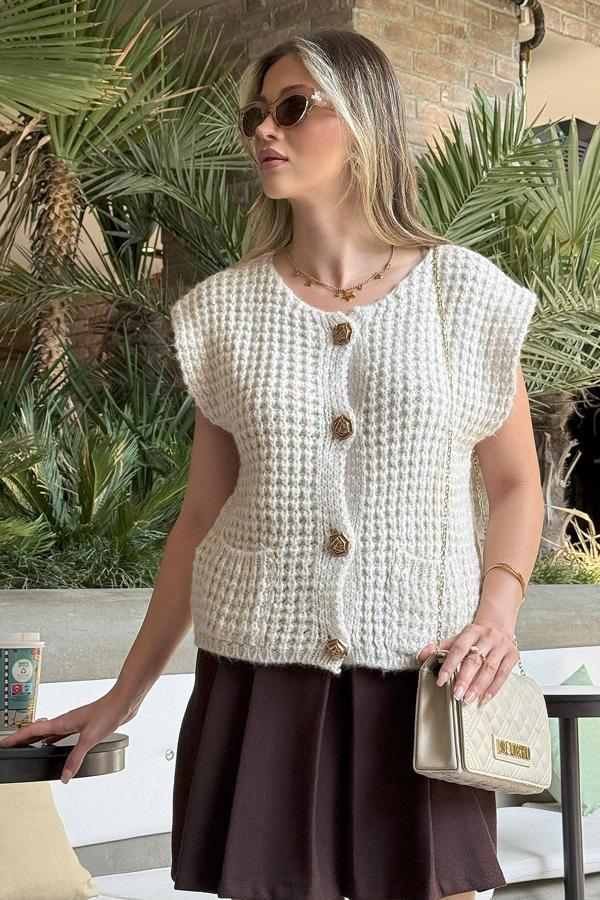 Lela Premium Oversize Fit Bisiklet Yaka Düğmeli Örgü Bayan Yelek 680YL1416 TAŞ - Image 1