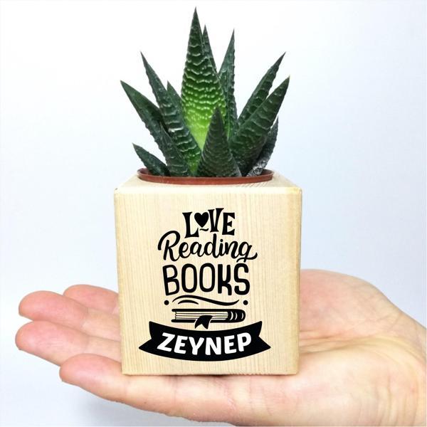 Kişiye Özel Love Reading Temalı Küp Saksı ve Haworthia Sukulent - MK06 - Image 1