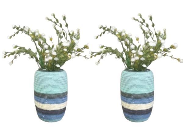 2 ADET VAZO DAHİL,VAZODA ÇİÇEK,BEYAZ YAPAY ÇİÇEK,VAZO DEKORATİF MAVİ ÖRGÜ POLİRESİN 7X7X16CM  - Image 1