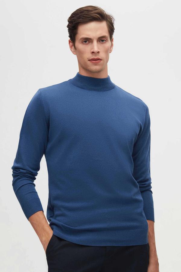 Regular Fit Mavi Pamuk Karışımlı Yarım Balıkçı Triko Kazak - Image 1