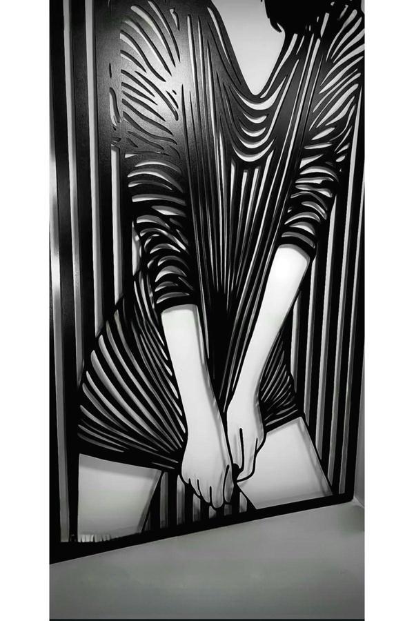 Numa Concept Kadın Tablo Siyah Mdf Duvar Dekorasyon Lazer Kesim 30X20 Cm - Image 1