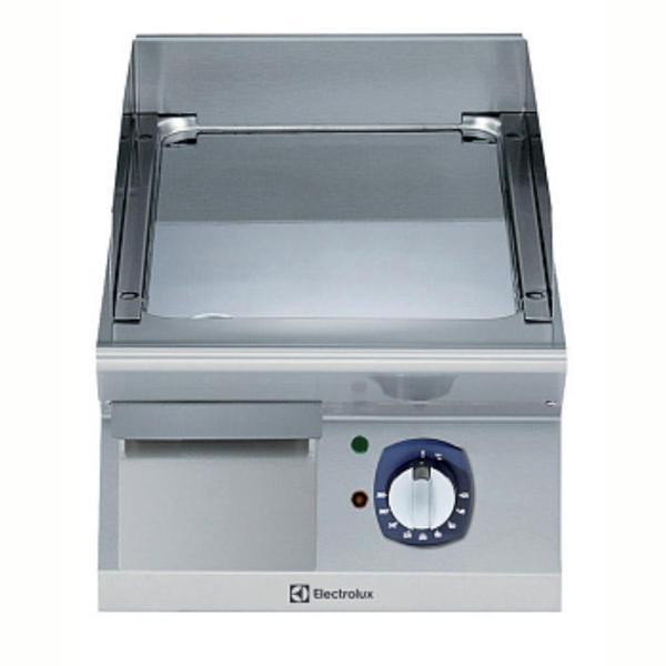 Electrolux Professional Endüstriyel Elektrikli Set Üstü Izgara, Düz Krom Pleytli, Eğimli Tablalı, Termostatik Kontrol, Demonte Sırtlık Ve Spatula, Derinlik 730 Mm - 400 Mm E7FTEDCSI0 - Image 1
