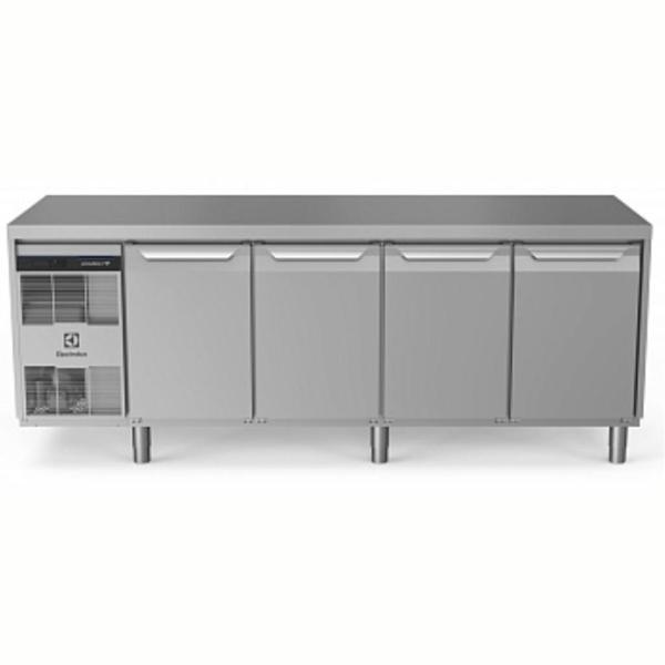 Electrolux Professional Endüstriyel Soğutmalı Tezgah, "heavy Duty", Aısı304, -2°/+10°c, Dijital, Tropikal - 590 Lt, 4 Kapılı EH4HBAAAA - Image 1