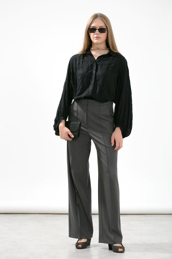 La Pante Önden Nervürlü Kemerde Apolet Ve Düğme Detaylı Yüksek Bel Bol Paça Pantolon - Image 1