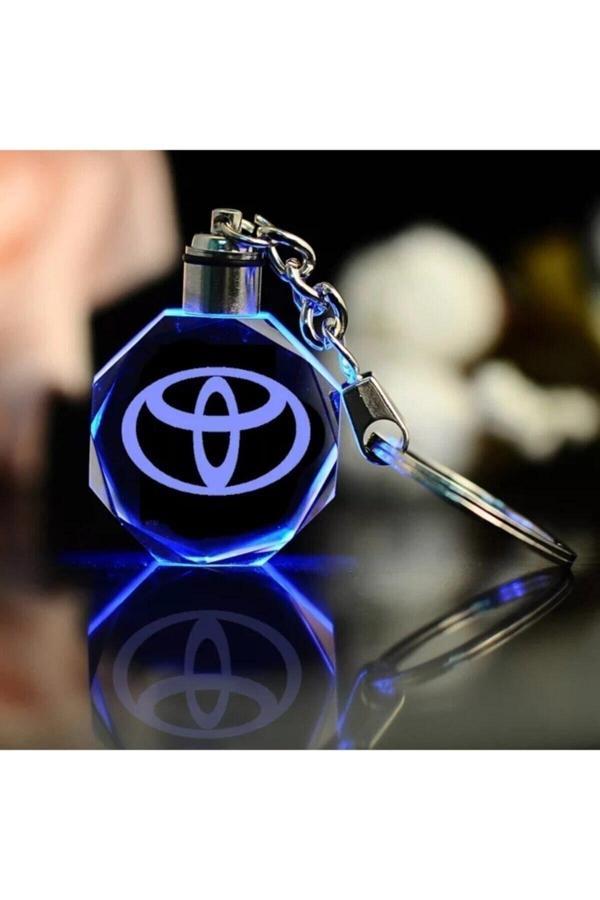 Be Hediyelik Toyota Logolu 7 Renk Yanan Led Işıklı 3D Araba Anahtarlık Yedek Pil - Image 1