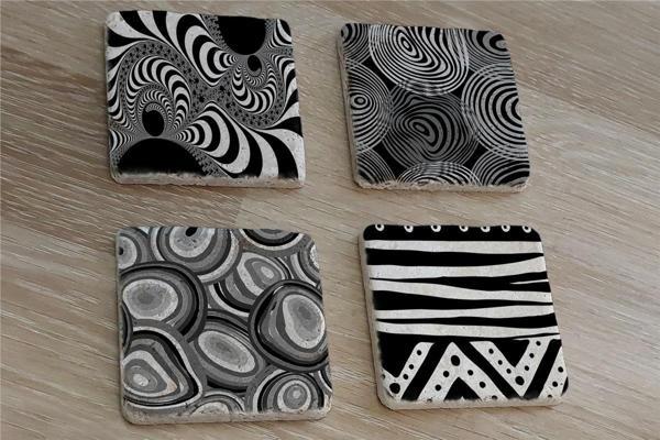 Siyah Beyaz Geometrik Desenler Doğal Taş Bardak Altlığı 4'lü set - Natural Stone Coasters - Image 1
