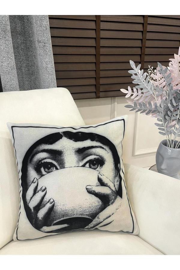 Brillant Açık Gri Fornasetti Lina Cavalieri Yüz Temalı Kırlent Kılıfı 45X45 - Image 1