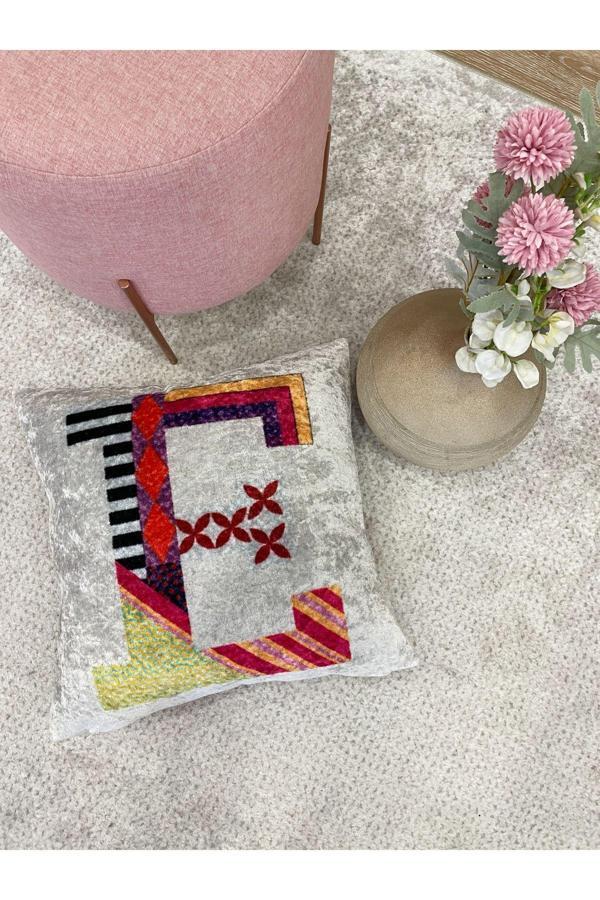 Brillant %100 Kadife E Harfli Desenli Kırlent Yastık Kılıfı (Açık Gri) - Image 1