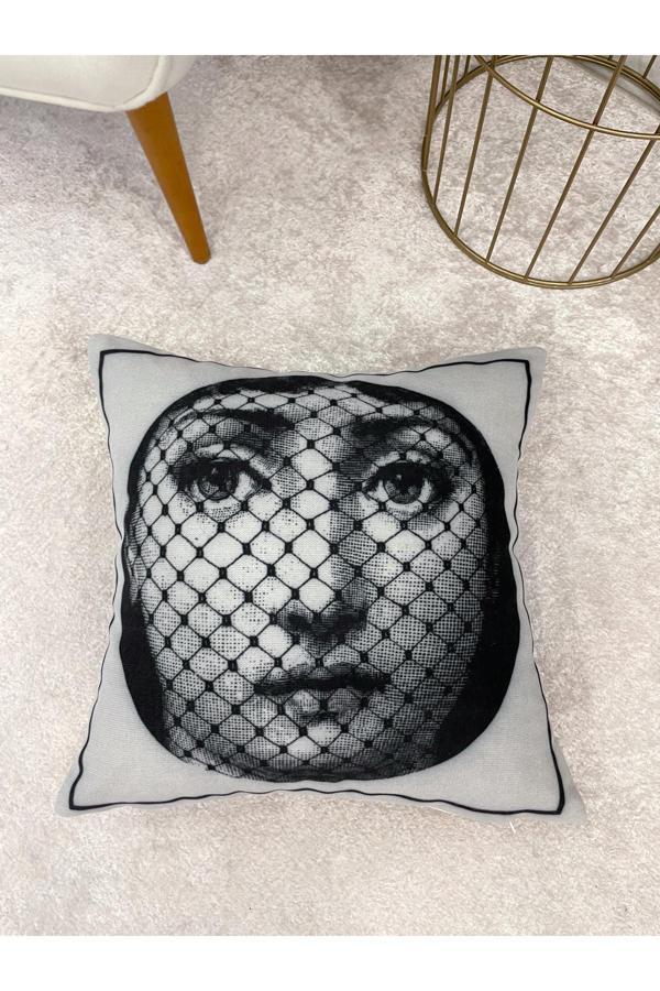 Brillant Açık Gri Fornasetti Lina Cavalieri Yüz Temalı Kırlent Kılıfı 45X45 - Image 1