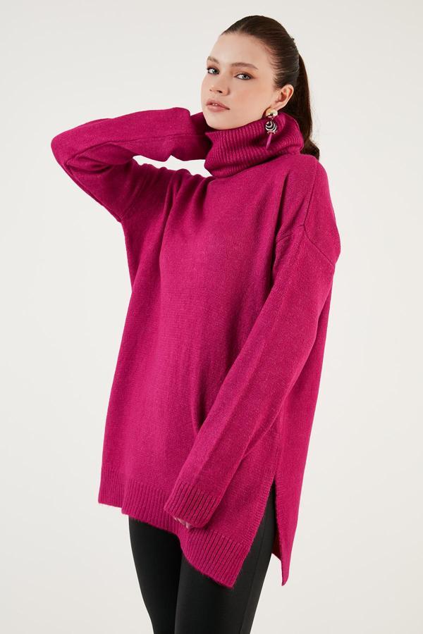 Lela Regular Fit Yanları Yırtmaçlı Boğazlı Yaka Uzun Triko Bayan Kazak 4616141Y FUŞYA - Image 1