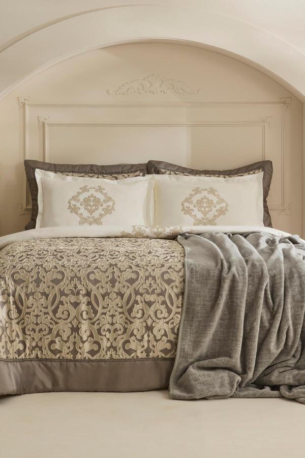 Karaca Home Grace 8 Parça Çift Kişilik Çeyiz Seti Antrasit  - Image 1