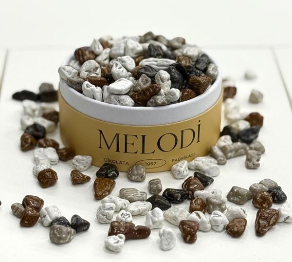 Melodi Çikolata Çakıl Taşı Çikolata İri Boy 500 gr - Image 1
