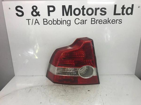 Volvo Volvo S40 2004-2012 Stop Lambası Sağ  (Oem No:30698915) - Image 1