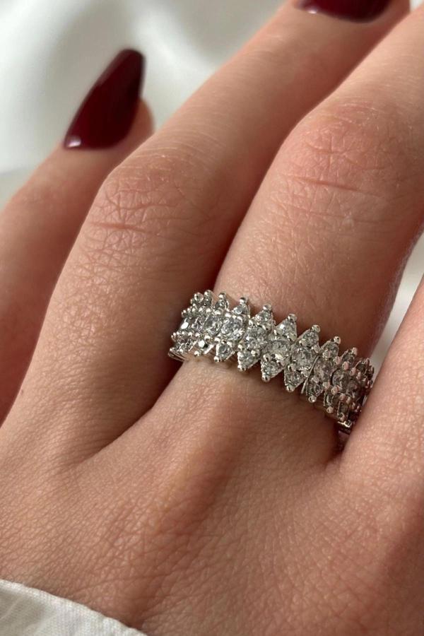 Yeni Sezon Mekik Model Sıra Zirkon Taşlı Ayarlanabilir Kadın Çelik Yüzük - Image 1