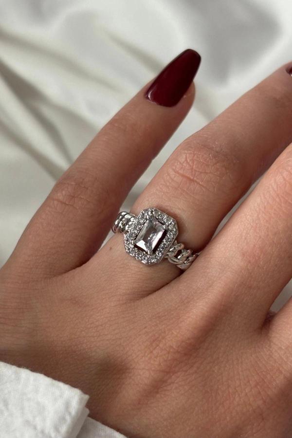 Yeni Sezon Tek Taş Tasarım Kadın Yüzük - Image 1